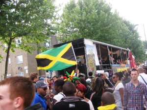 59858_859169091182_655027_n